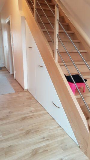 Rangement sous-escalier