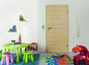 porte en décor chêne clair fil horizontal