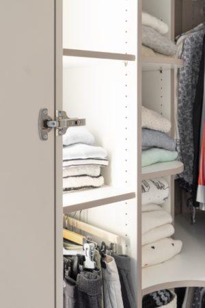 Ouverture sur dressing d’angle